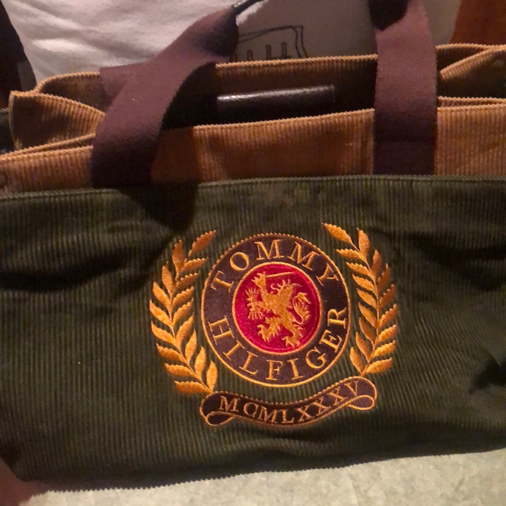 Tommy tote